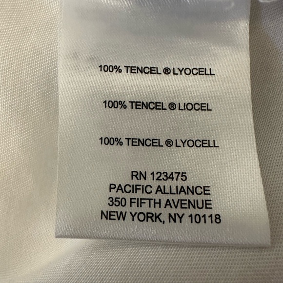 Ellen Tracy White Sleeveless Top L Lace Up Collar Tunic Tencel Hi Lo NWT $79.50 - Picture 8 of 9